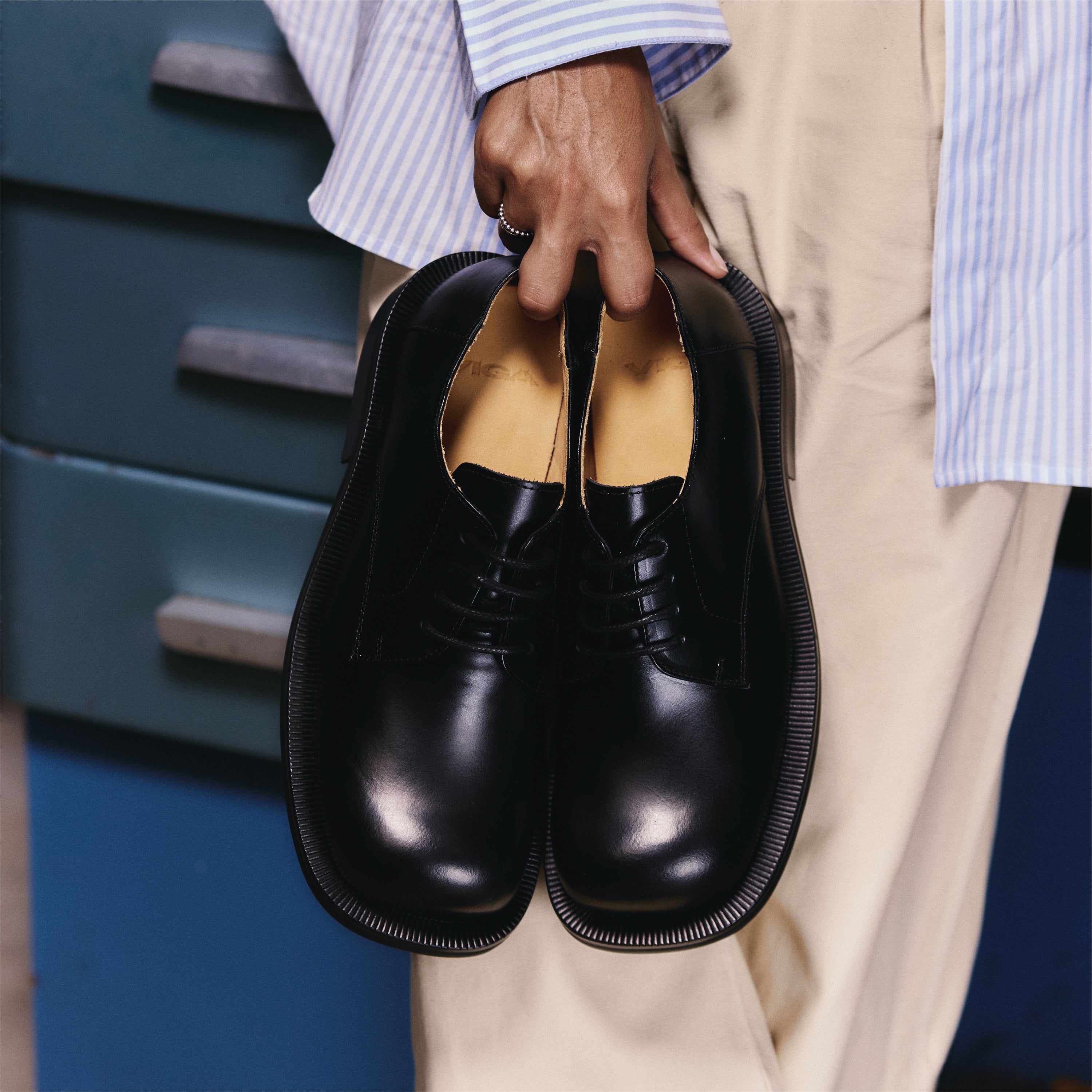 Derby Wide Toe Black