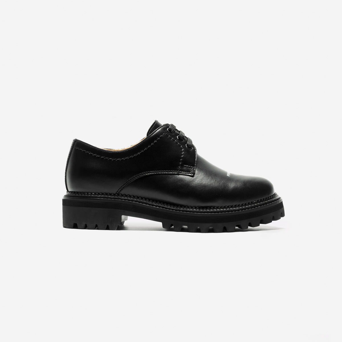 Derby Black "Pensamentos Idos"