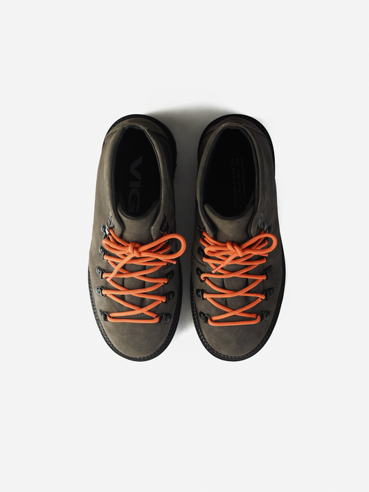 Hiking Boot Mid Concrete Gray